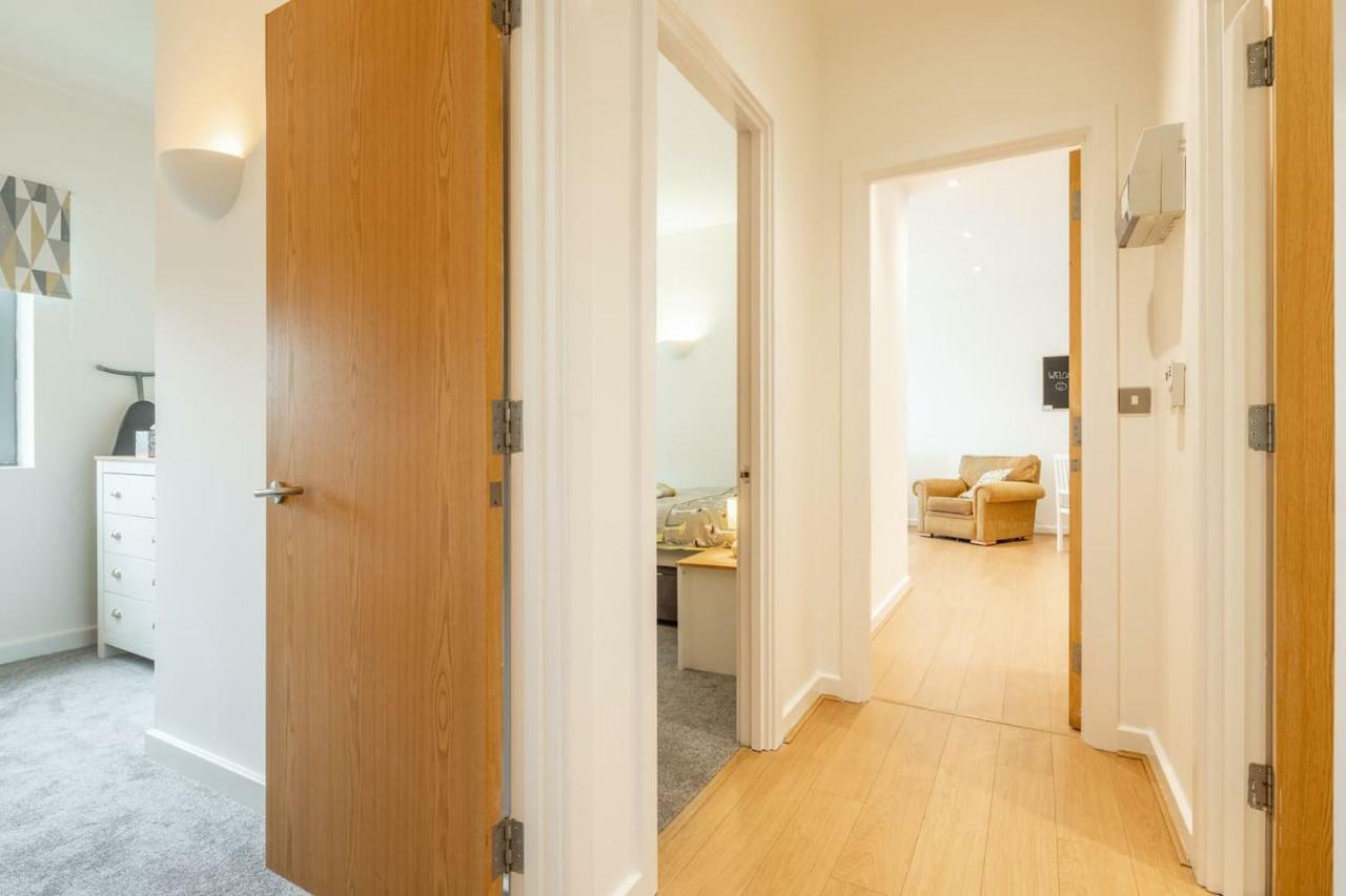 Central Bedford: Two Bedrooms, Breakfast Basket Exterior foto